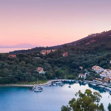 Omolos House *