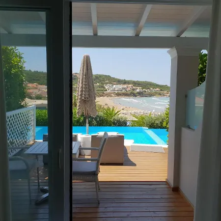 Paralia Luxury *