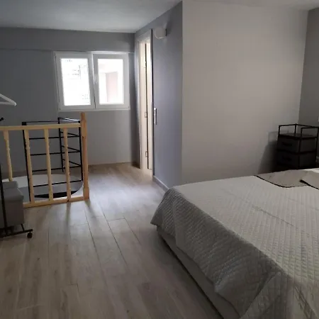 Kingsway Mezzanine Apartment