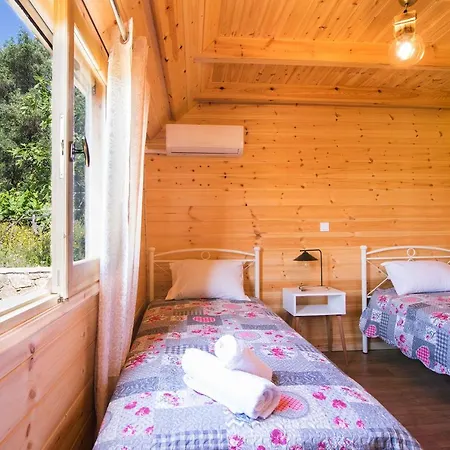Romantic Tree House Ferienhaus