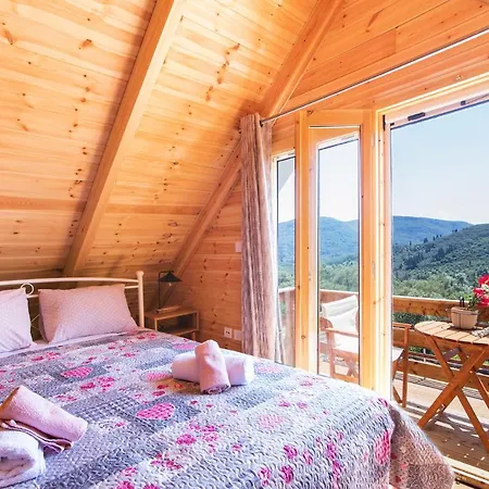 Romantic Tree House Ferienhaus