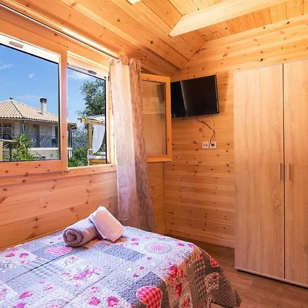 Ferienhaus Romantic Tree House Kato Pavliana