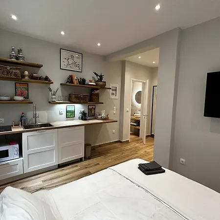 Theodore's Cosy Apartment *