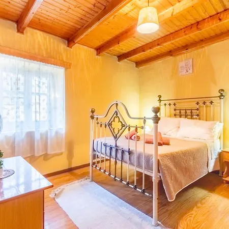 Sinarades Village House