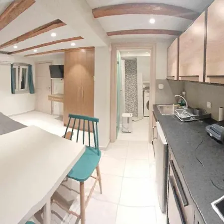 Apartment M&f 1 In Old Town Corfu (city)