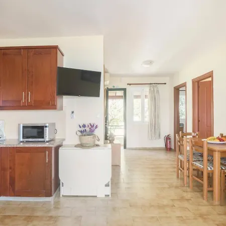 Seaview Family Morphou 38 New Era In Holidays Glyfada (Corfu)