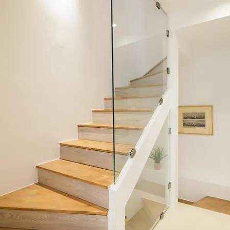 Marinasia's Corfu Town Apartment