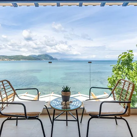 Nikos Seaside 3 * Agia Pelagia Chlomou