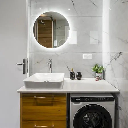 Apartment Pool Apartments, Elena & Maria By Konnect *
