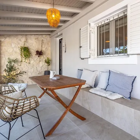 Almyra Luxury Apartment Kanali (Corfu)