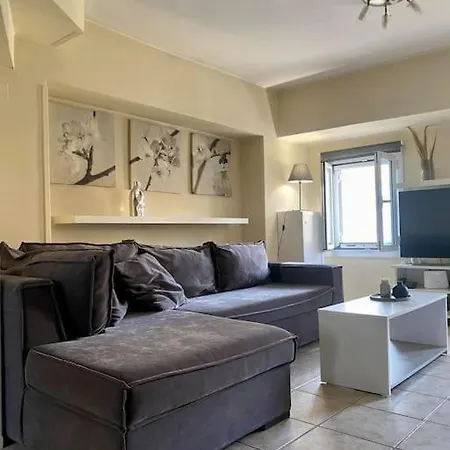 Bella Casa With Terrace Apartment Mantouki