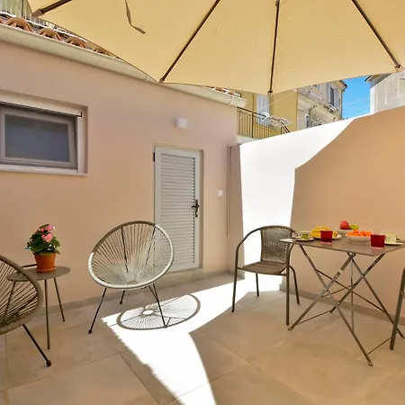 Bandiera Apartment, Corfu Town Apartment *