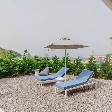 Sea Breeze & Aparthotel Agios Gordios (Corfu)