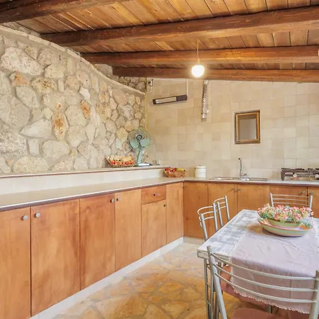 Villa Oros *