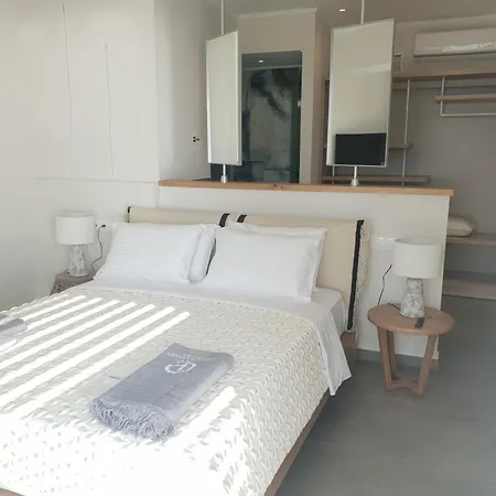 Paralia Luxury Agios Stefanos Avliotes (Corfu)