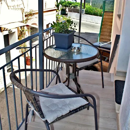 Fanis House * Neochorakion