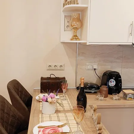 Coolio's Apartment