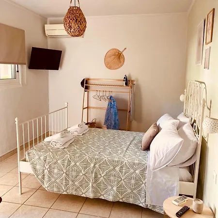 Corfu Zaira's Vakantiehuis Kontokali