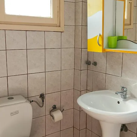 Nikolas Appartement Moraḯtika