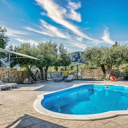 Casa Nuova *