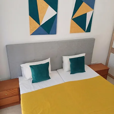 Aparthotel Aurora *