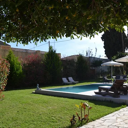 Corfu Town Garden House Holiday home *