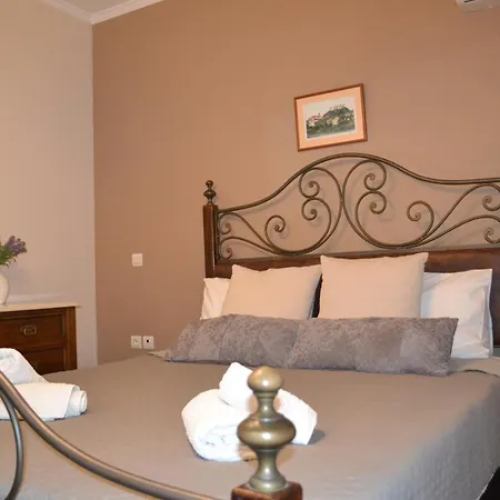 Corfu Town Garden House Holiday home *