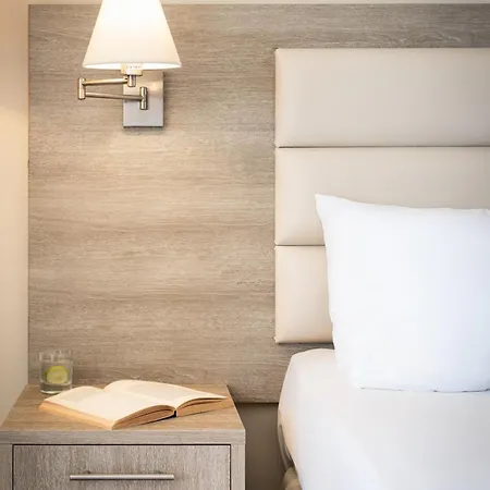 Messonghi Hotel 4*