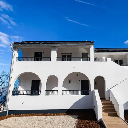 Ocean Breeze Ii Apartment Avliotai