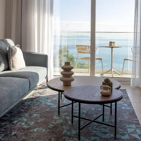Luxurioese Mit Meerblick Stoa Serenity