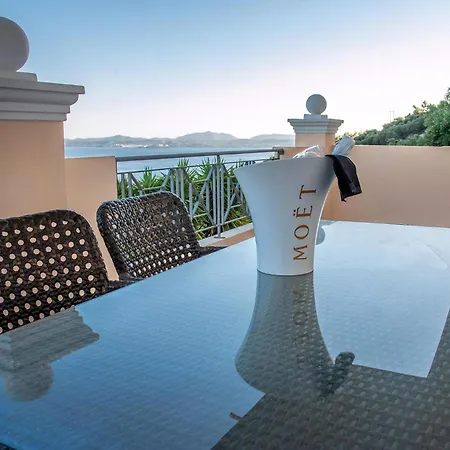 Casa de férias Sotiris With Pool And Amazing Sea Views *