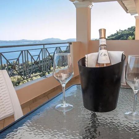 Casa de férias Sotiris With Pool And Amazing Sea Views Nisaki (Corfu)