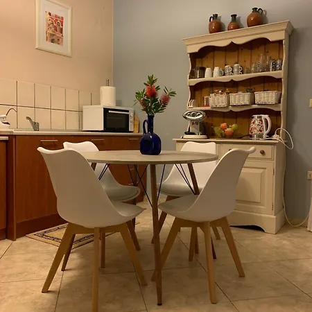 Apartment Zoe A Mountaintop Retreat