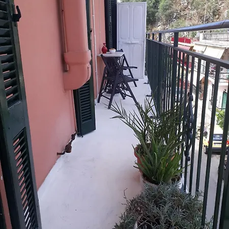 Georgia's Corfu Town Apartment