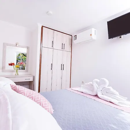 Ad Homes Agios Gordios (Corfu)