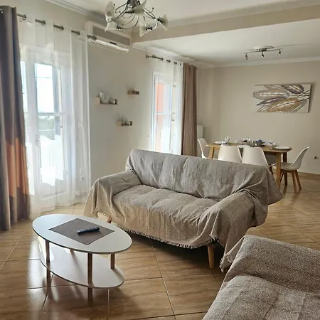 Sylvia's Sweet Appartement *