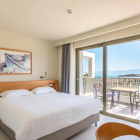 Thalassa Hotel Almiros strand