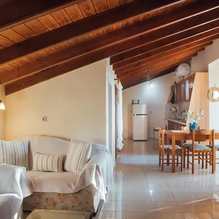 Tsirigotis Hous Apartment