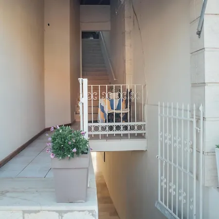 Apartment Tsirigotis Hous *