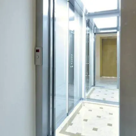 Luxury Bay View Apartment