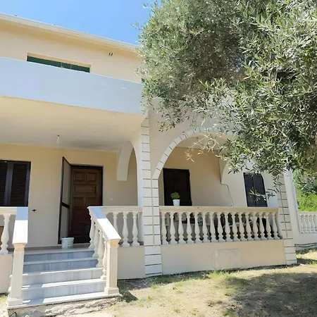 Konstantina Villa
