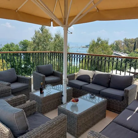 Luxury Bay View Apartment