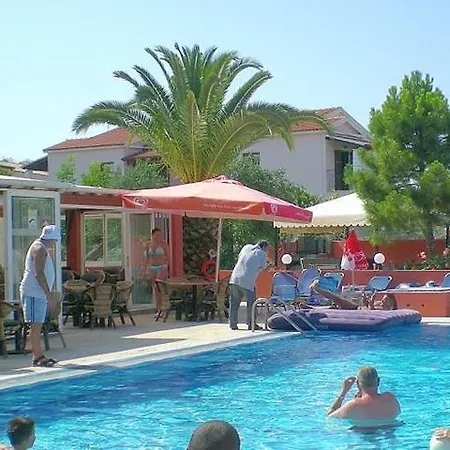 Aparthotel Luisa 3*