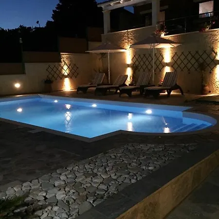 Apartment Aris