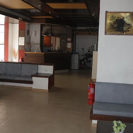 Le Mirage Hotel 2*