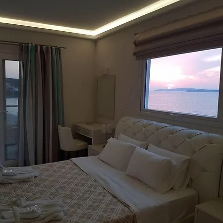 Paralia Luxury