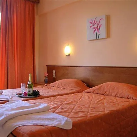 Aparthotel Luisa 3*