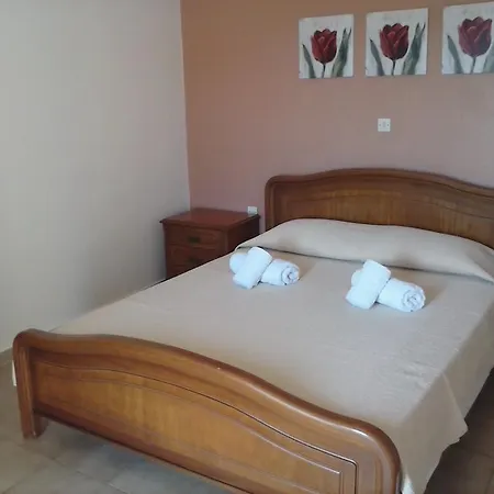 Apartment Athineos *