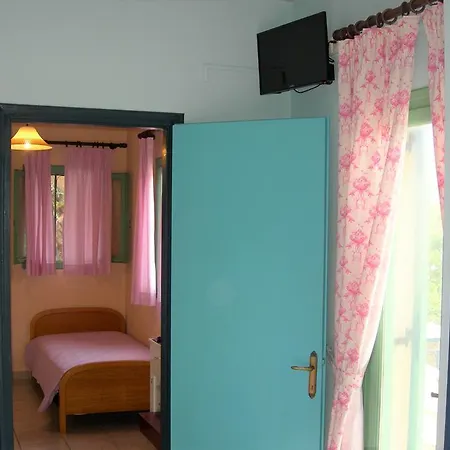 Karmar Aparthotel Dassia (Corfu)