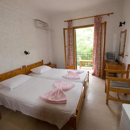 Hotel Marie Acharavi (Corfu)